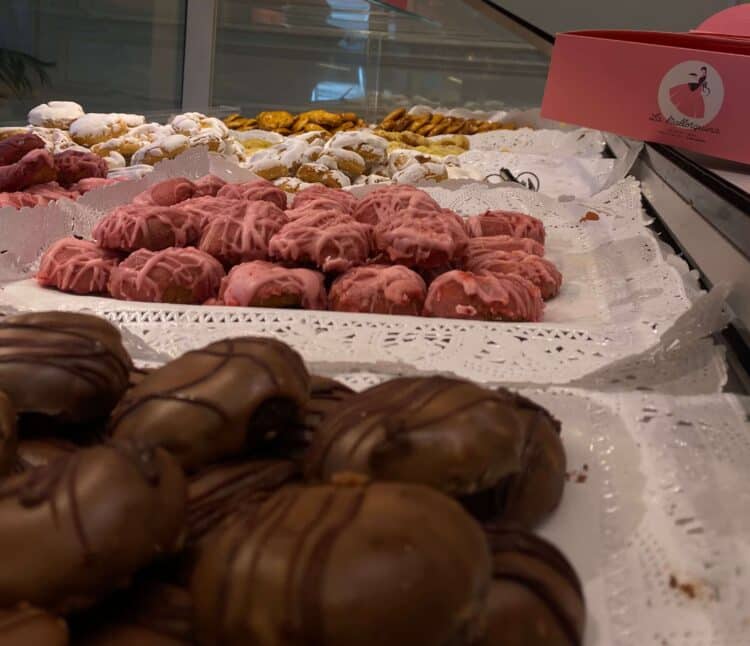 bandejas de rosquillas de San Isidro